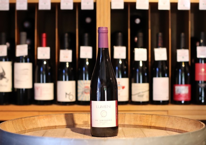 Mas Lumen In Amphora