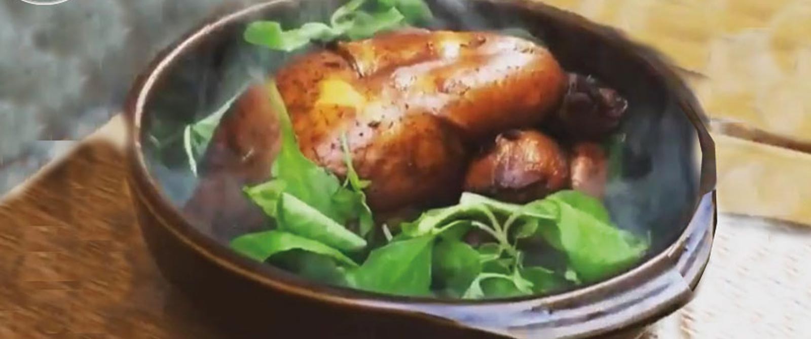 El Jolly Rojo Le Nez dans le Verre